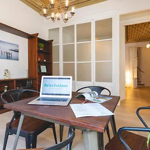 Bravissimo Placa Del Vi, Authentic Historic Appartement Gerona